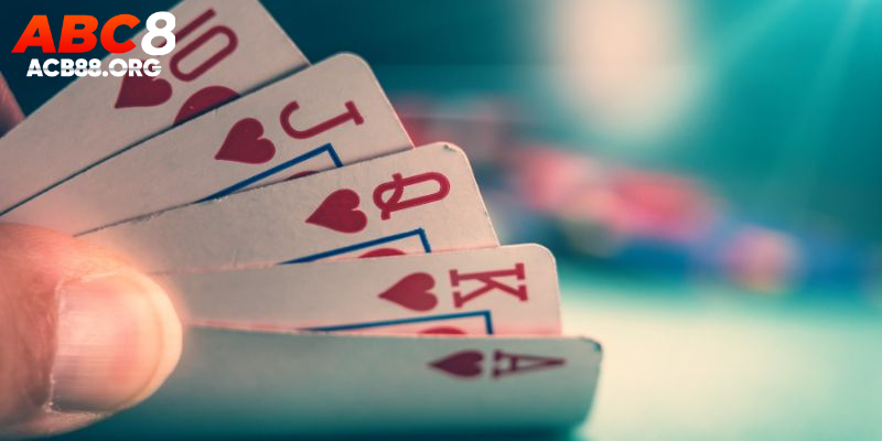 Đặt cược phù hợp trong mẹo chơi Poker